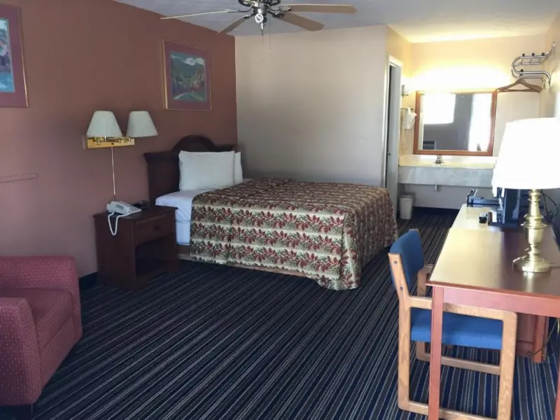 Queen Room